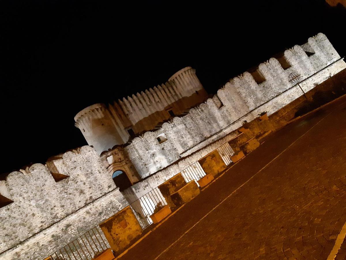 Appartamento Per Turisti Filoxenia Αγία Σεβερίνα Εξωτερικό φωτογραφία