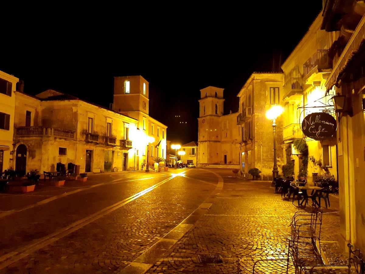 Appartamento Per Turisti Filoxenia Αγία Σεβερίνα Εξωτερικό φωτογραφία